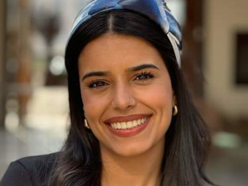 Alice Hair Bands: Classic Elegance for the Modern Woman