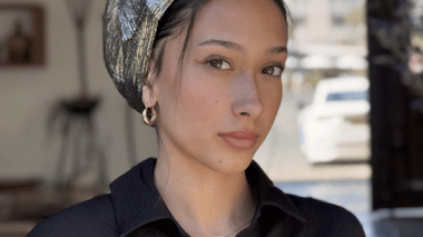 How to Wear a Headscarf with Respect and Appreciation