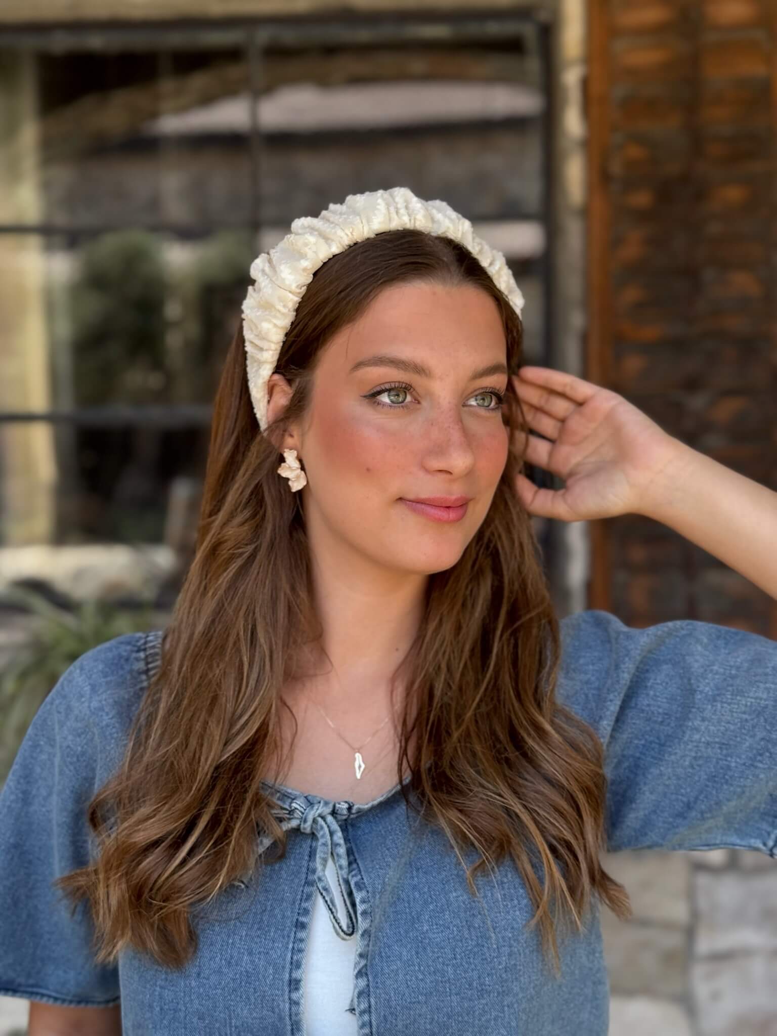 קשת לשיער שיפון רקום שמנת