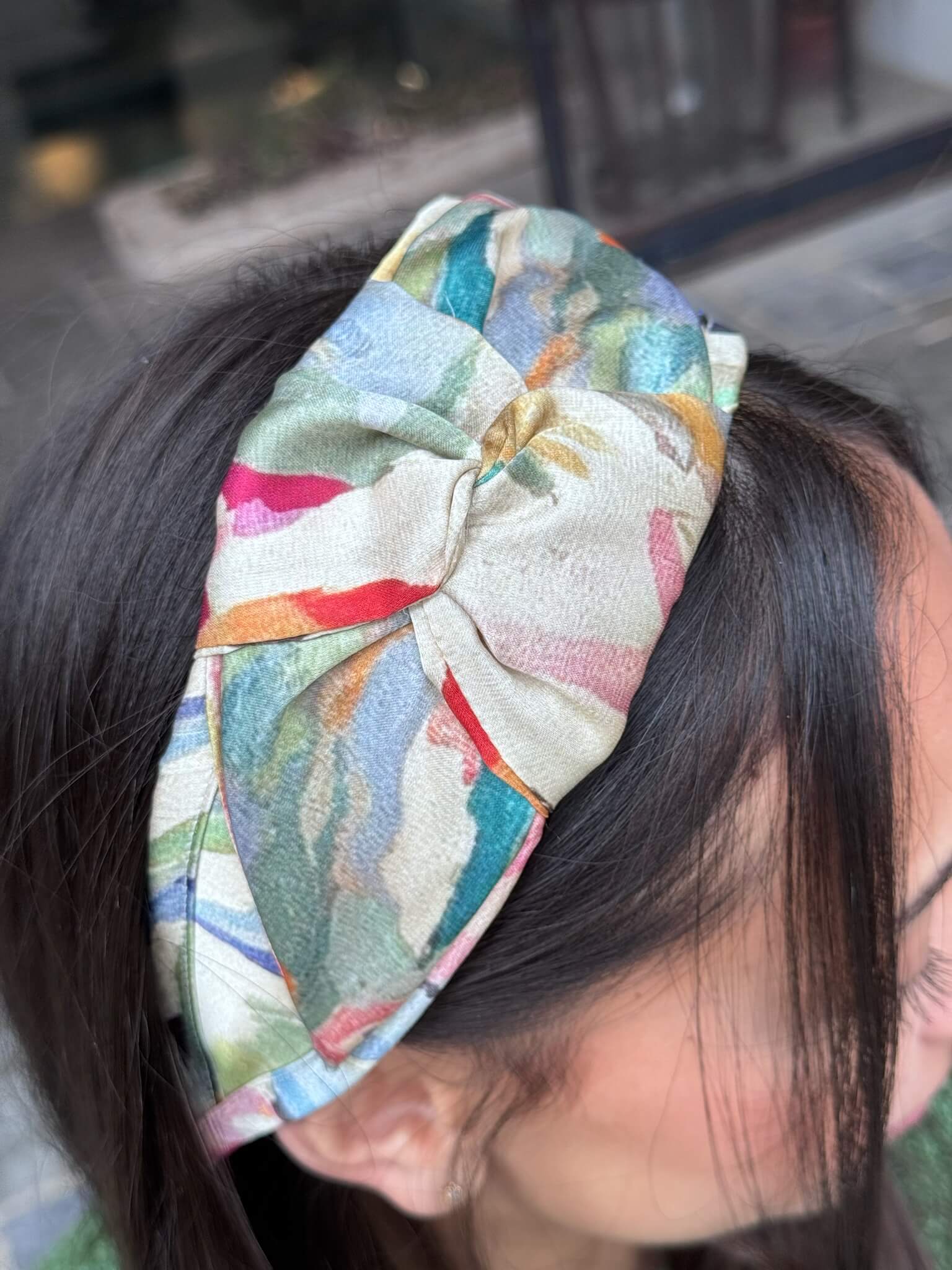 קשת לשיער שיפון מעושן צבעוני מקושקש