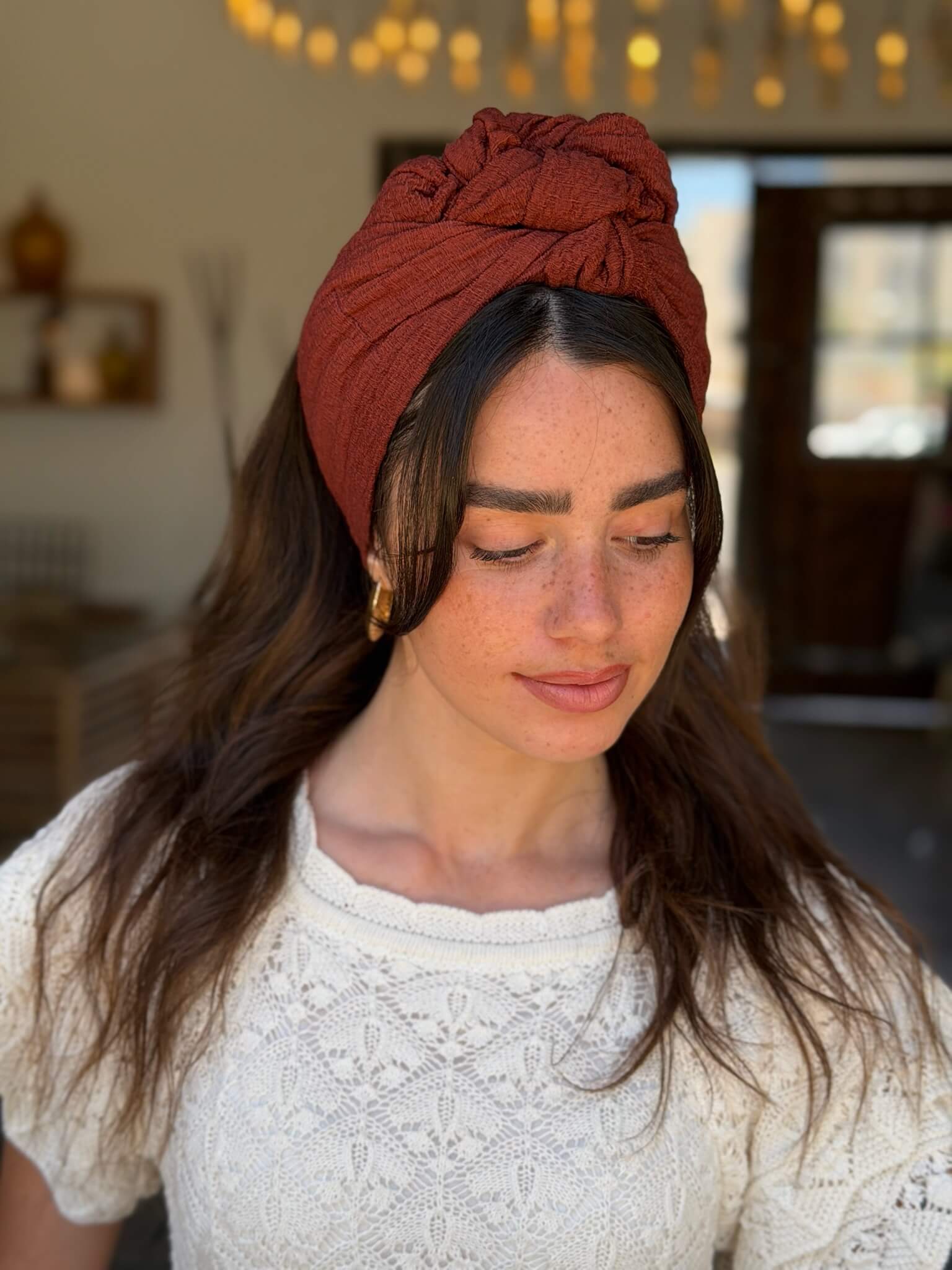 סרט קשירה לשיער בד בועות חמרה אדמה כהה