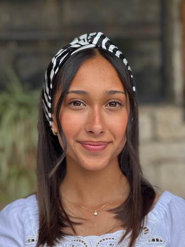 What’s the Easiest Way for Moms to Style Fast?