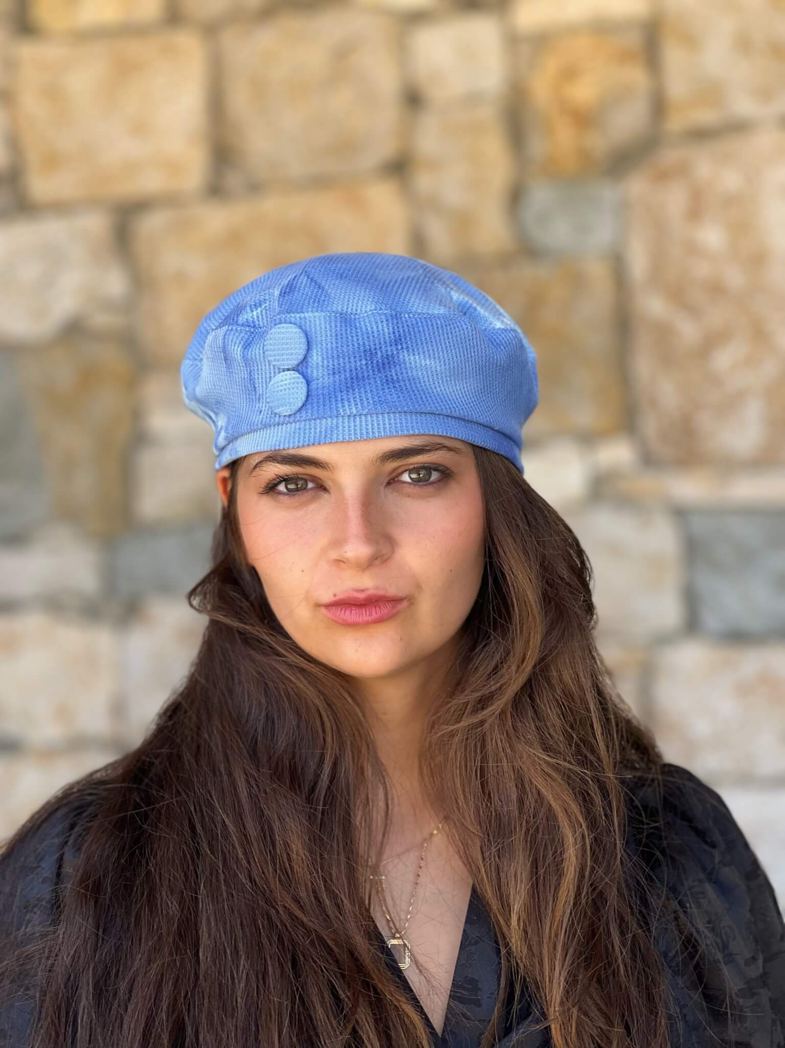 ברט תכלת טיי אנד דיי
