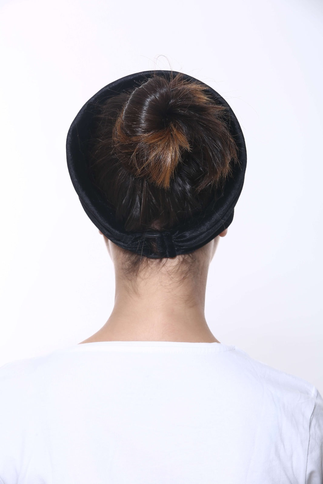 בובי XS - שחור מחולק 3 שורות Sahar Shitrit
