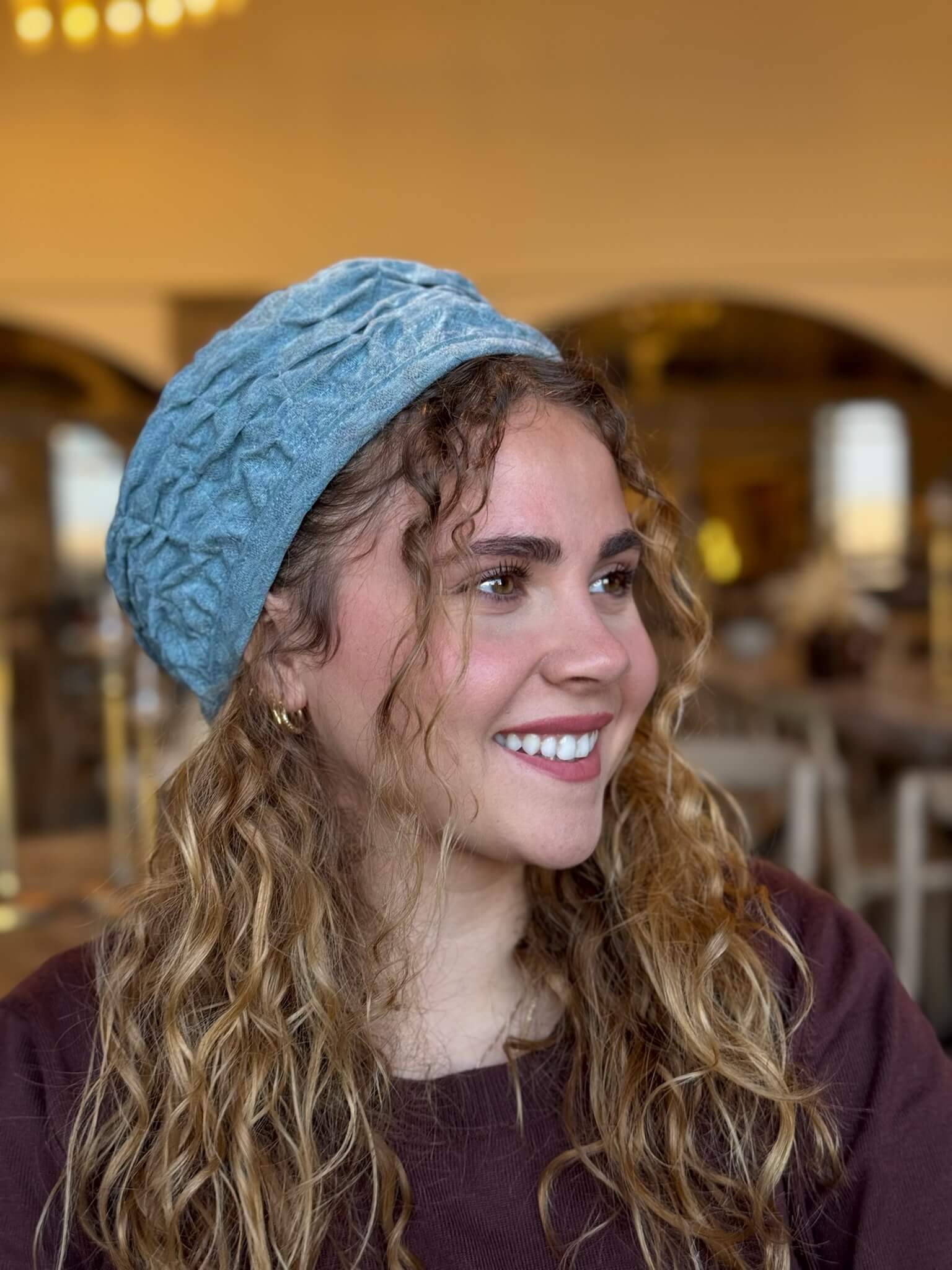 ברט בד מעויינים תכלת מעושן